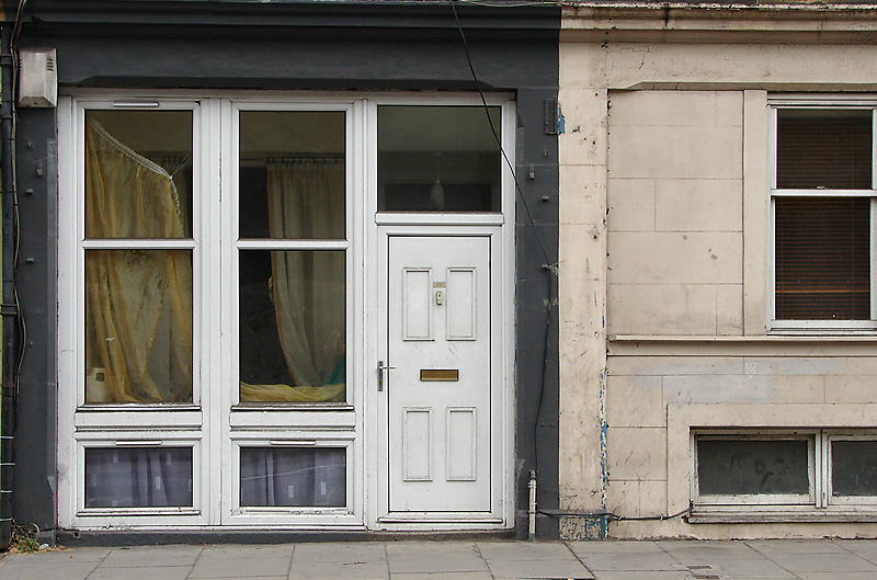 Esther Hunziker | Edinburgh Shops, 2011