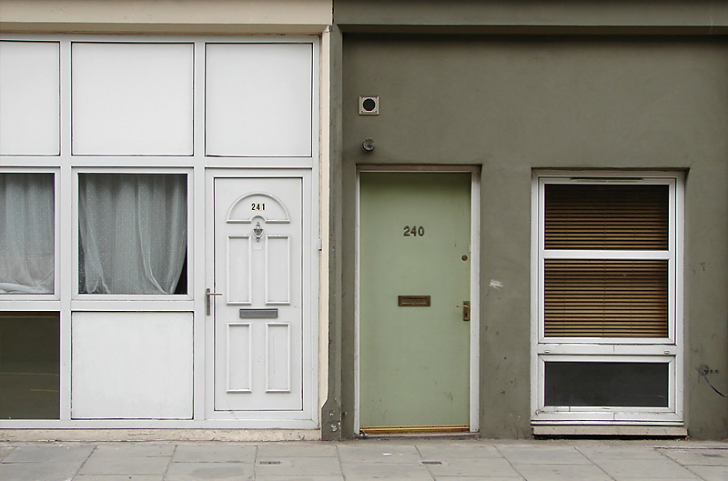 Esther Hunziker | Edinburgh Shops, 2011