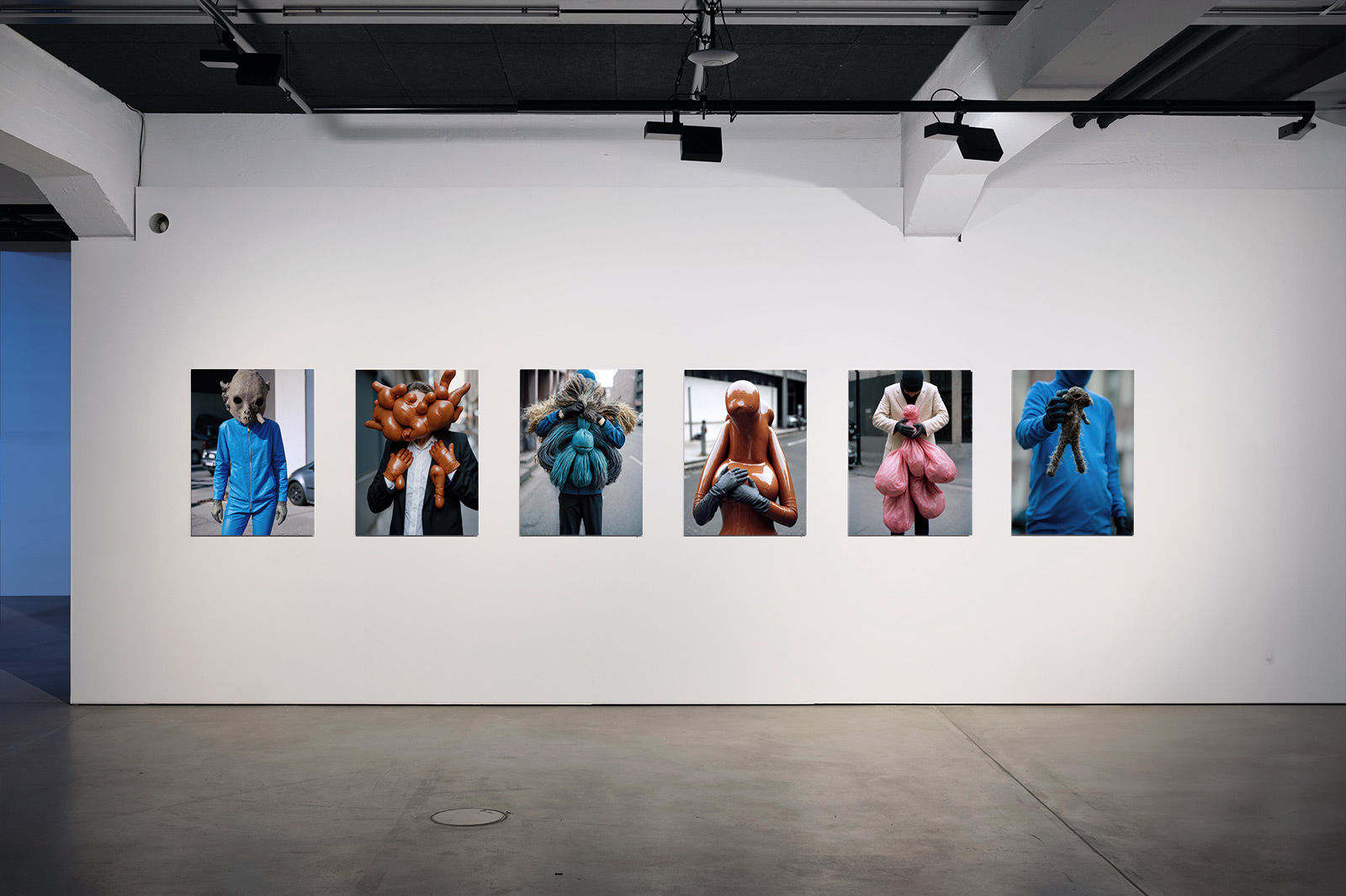 Esther Hunziker – Cover.Take 001 – 002, Image Serie, 2023